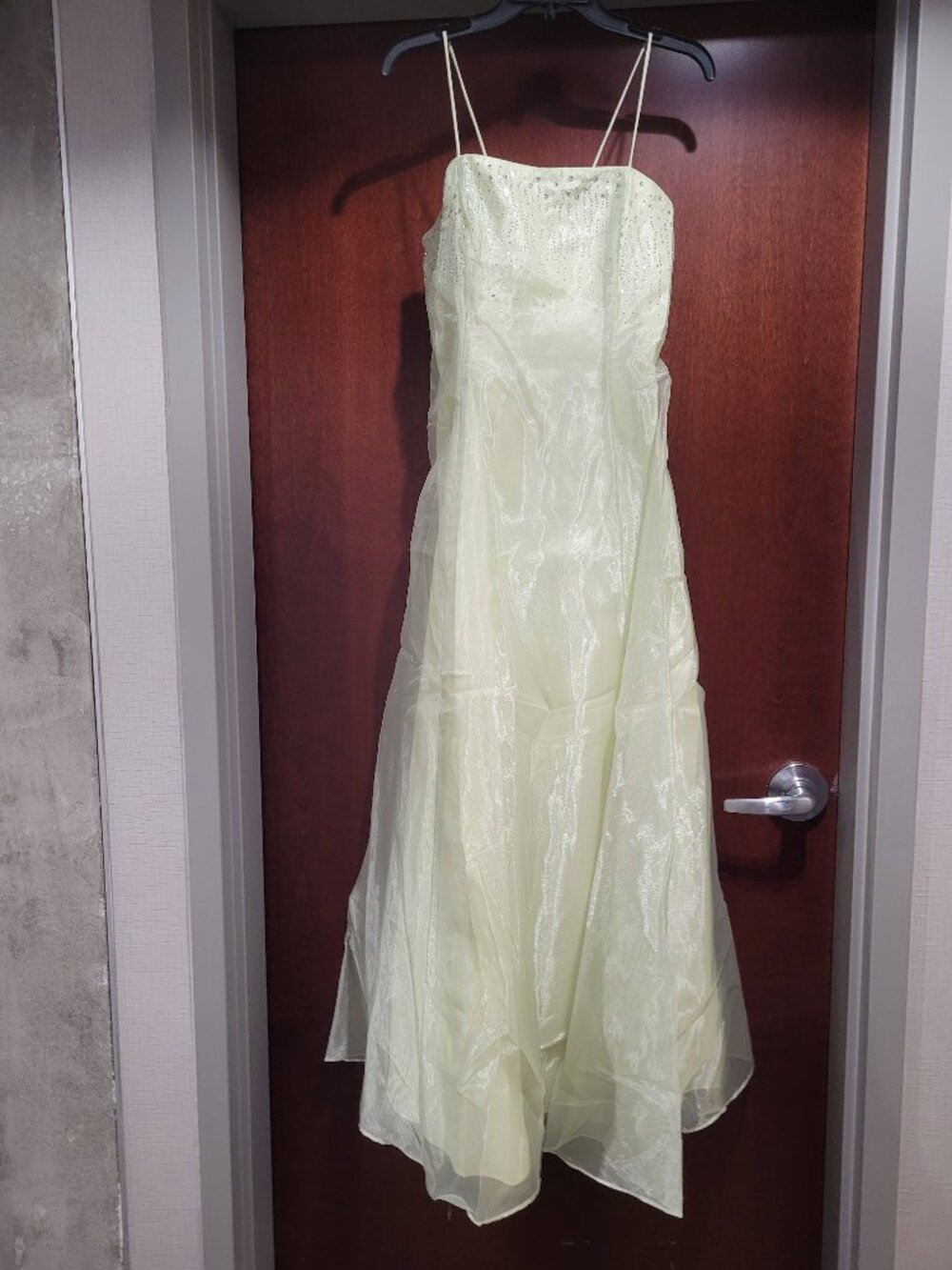 Lenovia 6001C Size 12 Lime Green Prom Dress